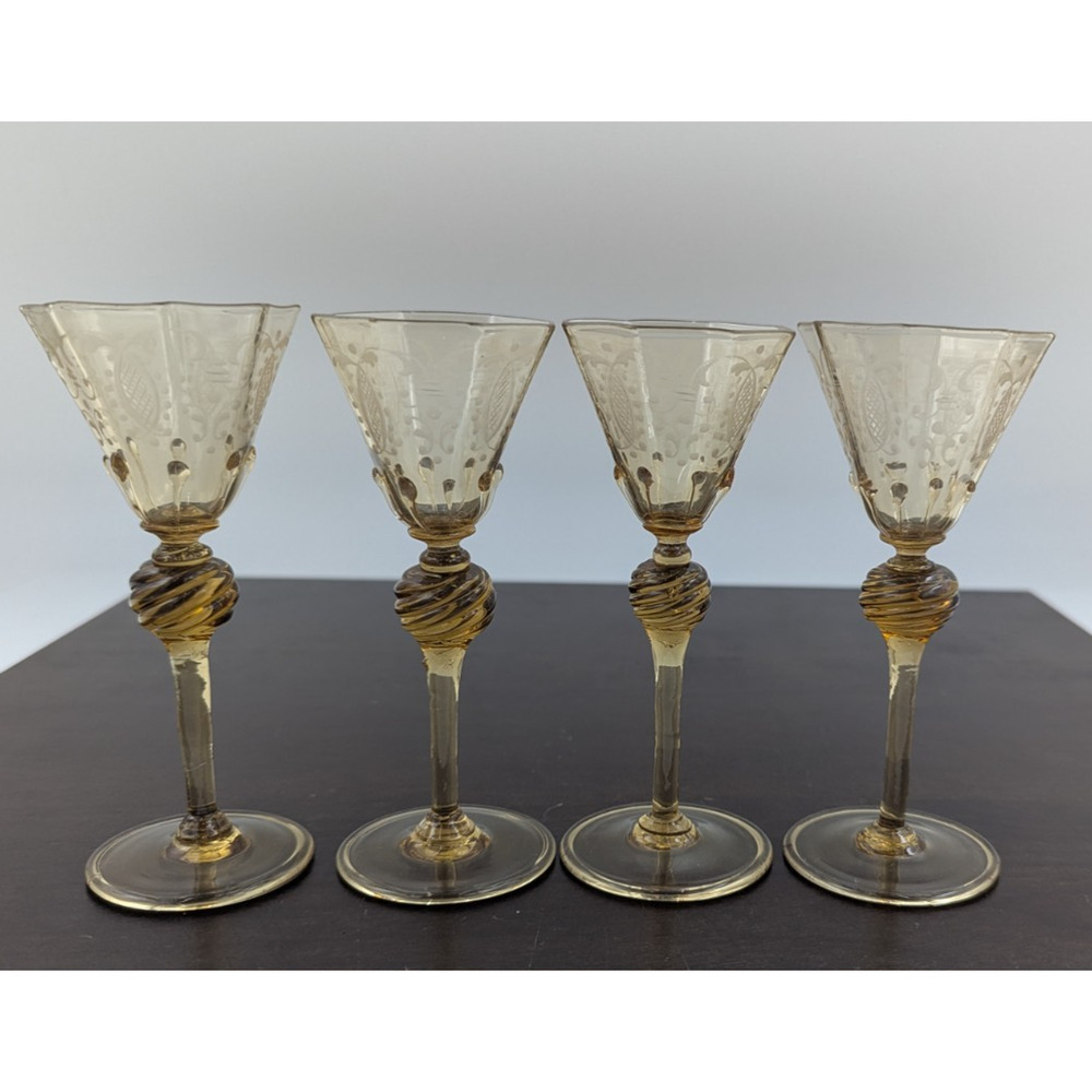 Salviati Murano "Regina Margherita" Cordial Liqueur Glasses Set of 4 Italy READ